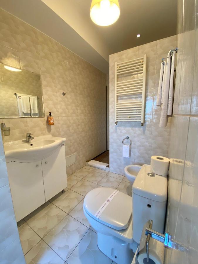 Pensiunea Rix Rooms Focşani المظهر الخارجي الصورة