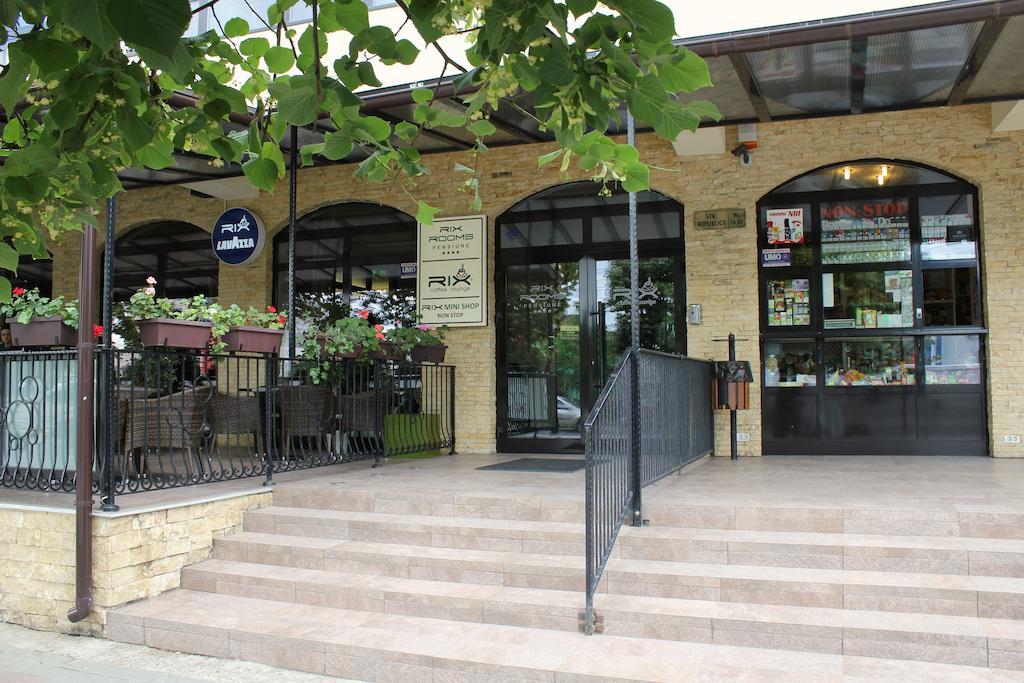 Pensiunea Rix Rooms Focşani المظهر الخارجي الصورة