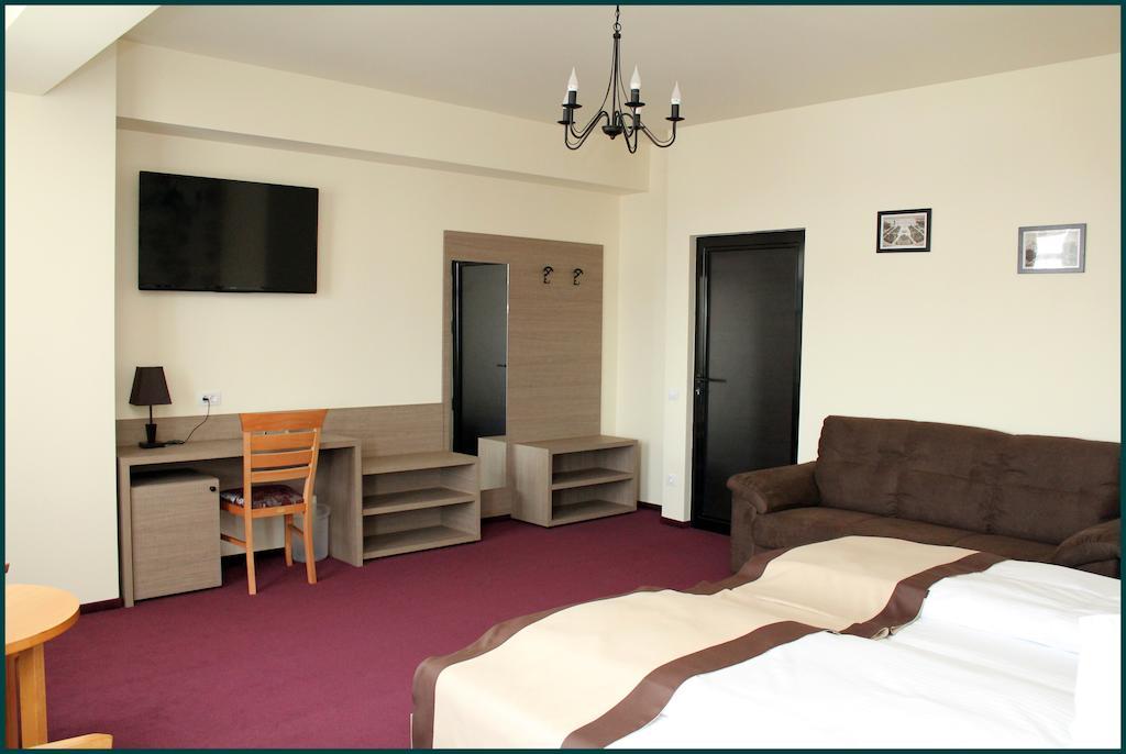Pensiunea Rix Rooms Focşani الغرفة الصورة